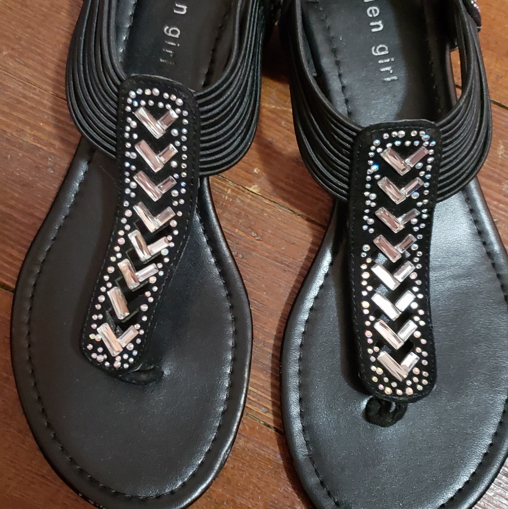 Girl madden sandals